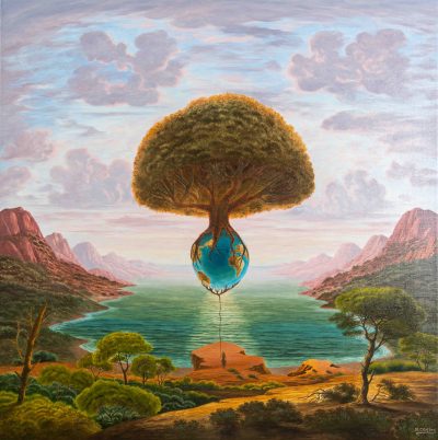 Au cœur d’un paysage baigné de lumière, un arbre majestueux s’élève, ses racines enlacées autour de la planète Terre suspendue au-dessus de l’eau. L’ensemble forme une vision d’équilibre fragile entre le ciel, la terre et le vivant. La présence humaine, minuscule face à cette harmonie cosmique, rappelle notre lien essentiel avec la nature et notre responsabilité envers le monde. Cette œuvre explore l’interconnexion du vivant, l’ancrage, la régénération et la nécessité de préserver l’équilibre naturel.